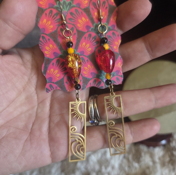 Handmade Beautiful Artisan dangle Earrings - Picture 2 of 16